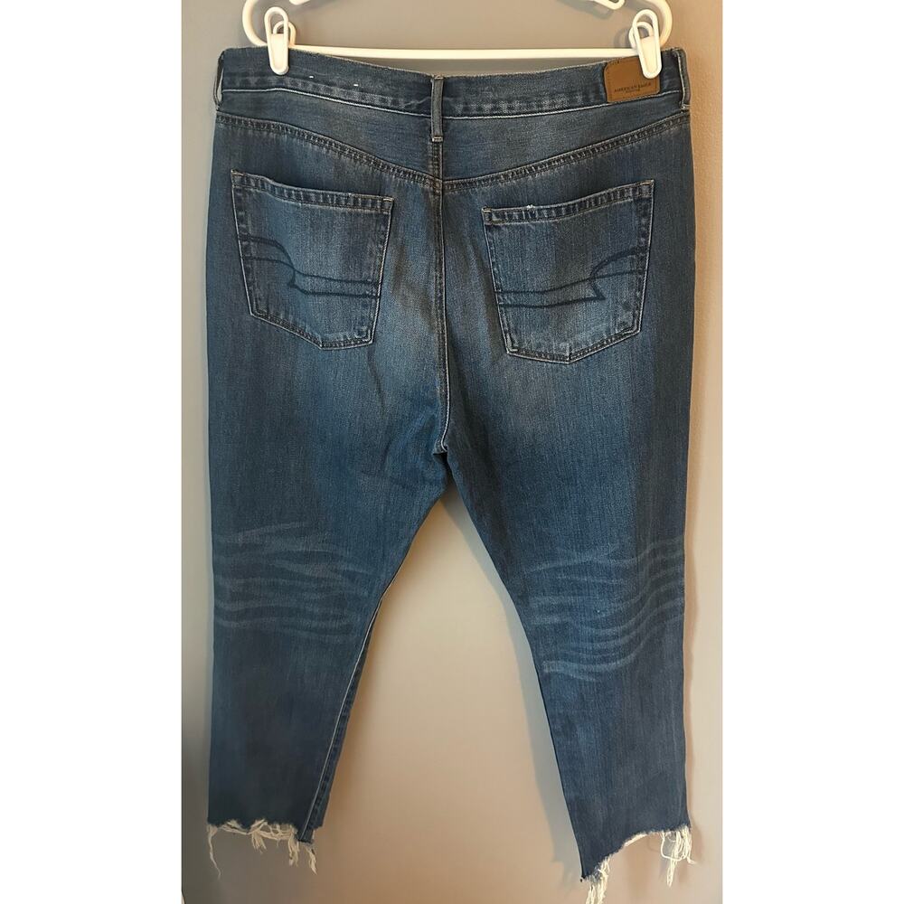 American Eagle Hi-Rise Girlfriend Jeans Five Button Closure Size 16 - Picture 2 of 10